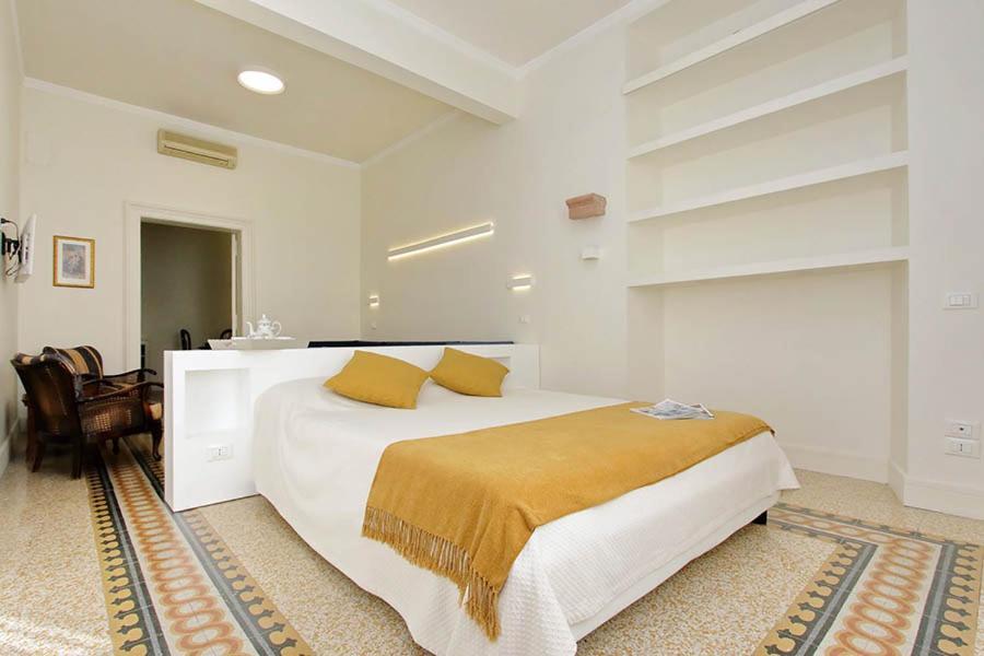 Elegant Apartment In The Heart Of Rome-Navona Area Bagian luar foto
