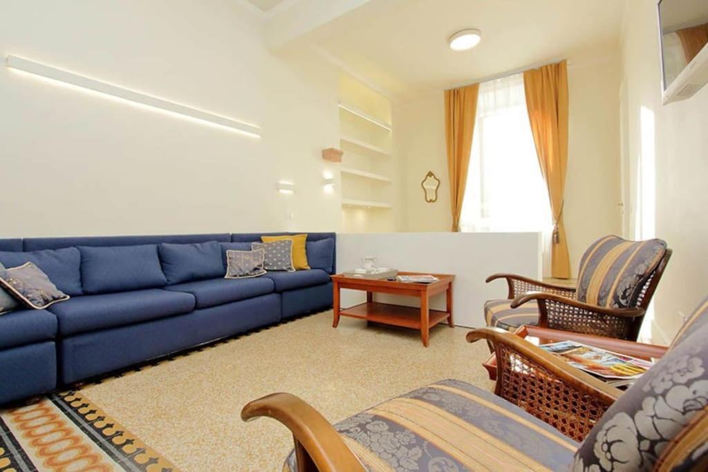 Elegant Apartment In The Heart Of Rome-Navona Area Bagian luar foto