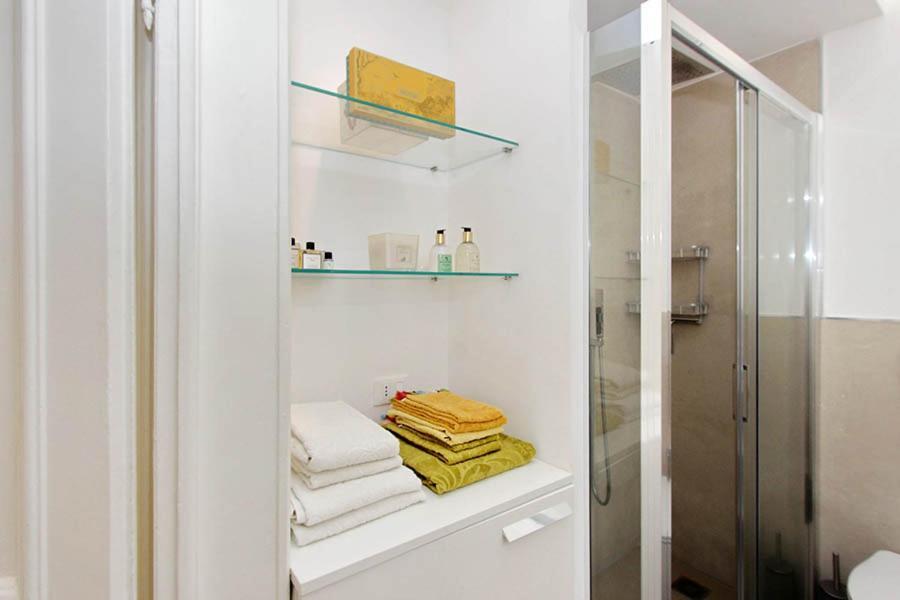 Elegant Apartment In The Heart Of Rome-Navona Area Bagian luar foto